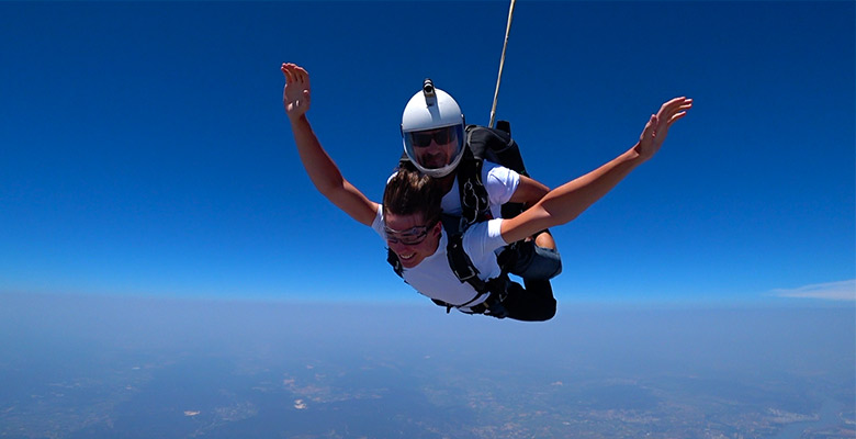 saut en parachute à Avignon Pujaut